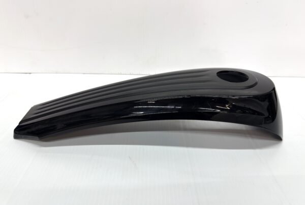 Genuine Harley Fuel Gas Tank Console Dash Cover Panel Black 70900453 08-23 Touring CVO