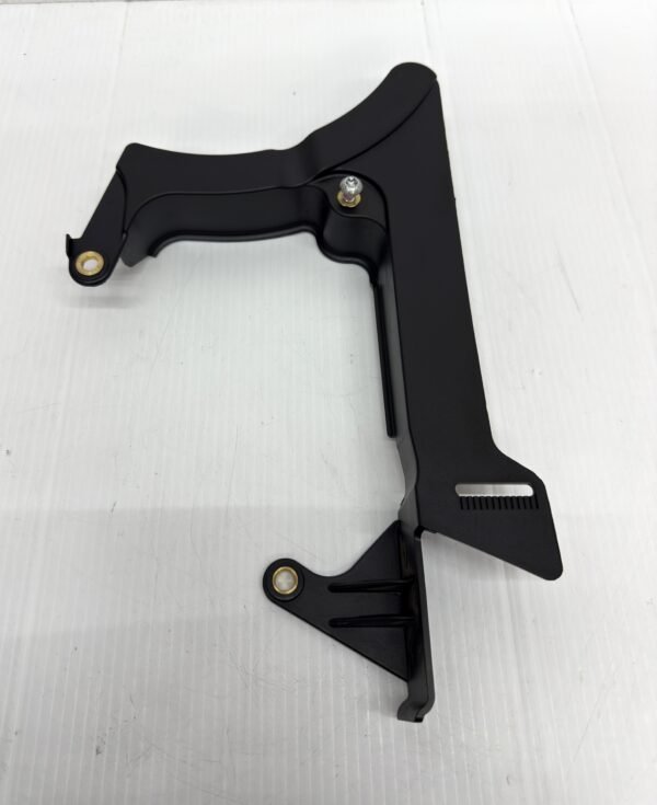 CH122 (1) OEM Harley Lower Belt Guard Black 60300126 for 2018-later Softail