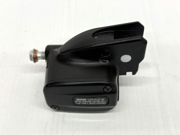 CH127 (1) OEM Harley Brand New Take off Master Cylinder Black for 2018-24 Softail