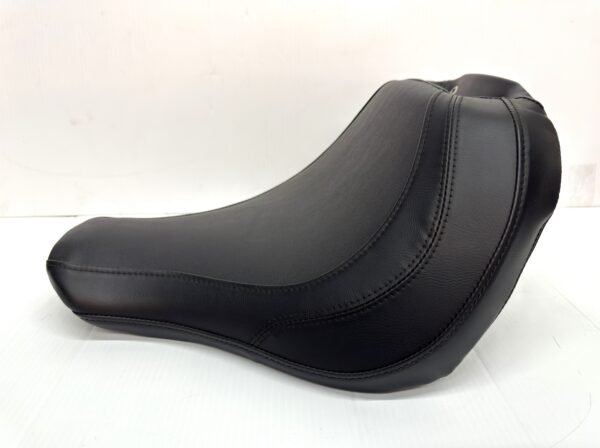 CH13 (3) OEM Harley Solo Seat Black 52000332 2018-25 Softail Fat Boy Used