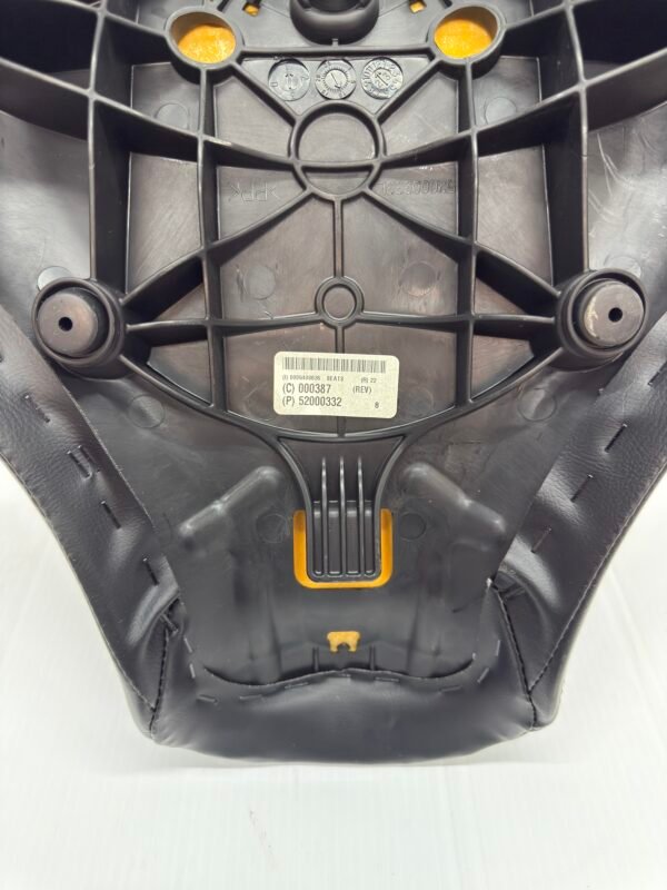 CH13 (5) OEM Harley Solo Seat Black 52000332 2018-25 Softail Fat Boy Used