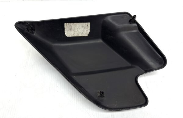 CH152 (3) OEM Harley Right Side Cover 66048-97 for 1997-08 Touring