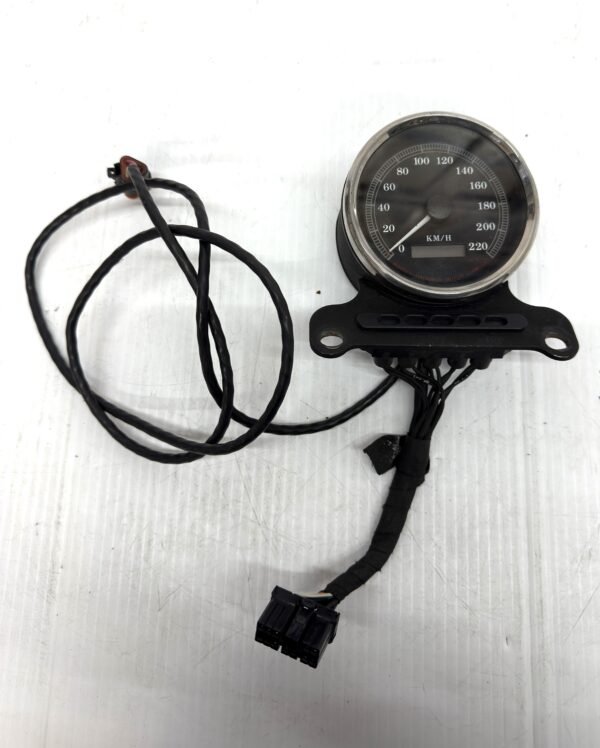 Harley Speedometer km/h 67252-96A for 1996 Dyna with mount, wire cable, indicator lights