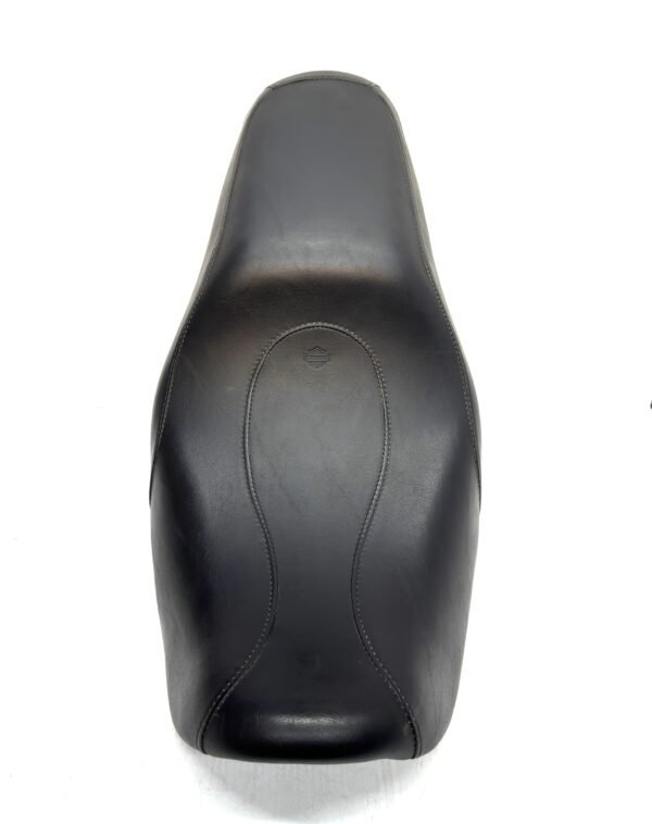 CH207 (1) OEM Harley Seat Black 22530 RDW-92/61-0067