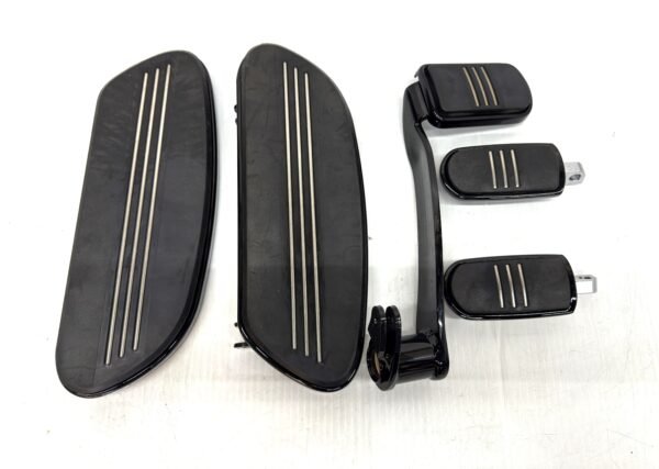 CH224 (1) OEM Harley Driver Floorboards Passenger Foot Pegs Break Pedal Arm Streamliner for 14- later Touring