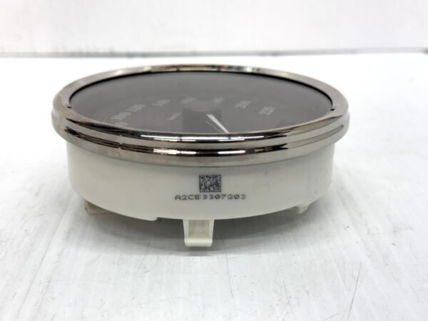 CH231 (2) OEM Harley Speedometer 4.5? km/h 67197-08 for 2008-2010 Softtail