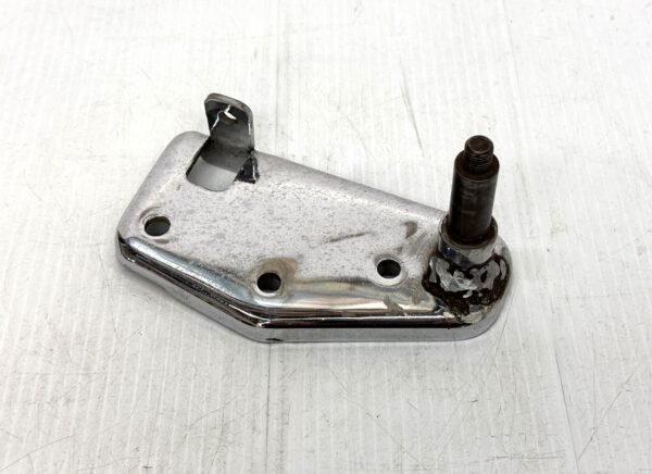 CH289 (1) Harley Foot Peg Mounting Bracket FLH Shovelhead