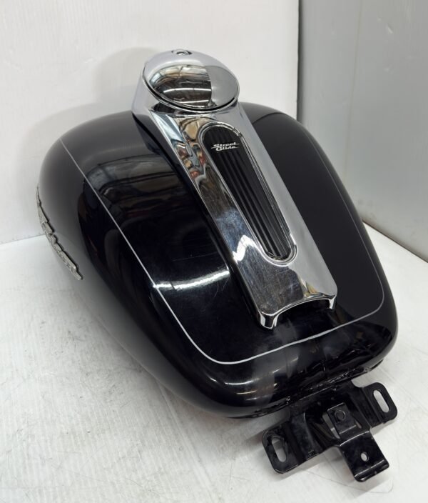CH327 (3) Harley Touring Tank Black with Fuel Pump Dash for 2009-later