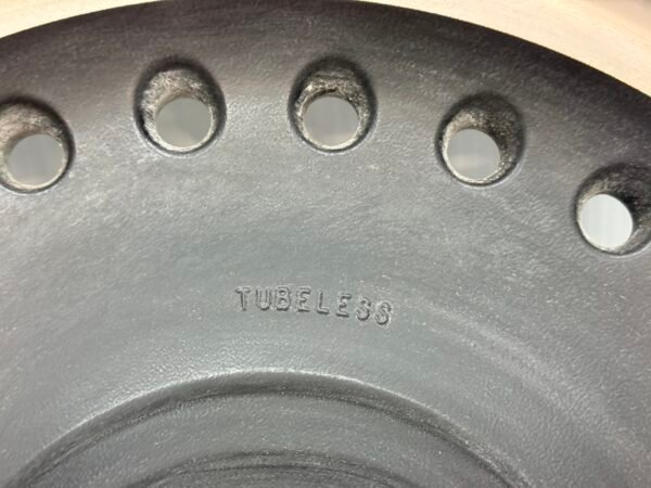 CH329 (9) OEM Harley Front Wheel 140/75R17 for Fat Boy