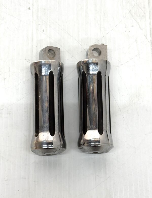CH352 (1) Custom Chrome and Black Footpegs Foot Pegs Left & Right for Harley