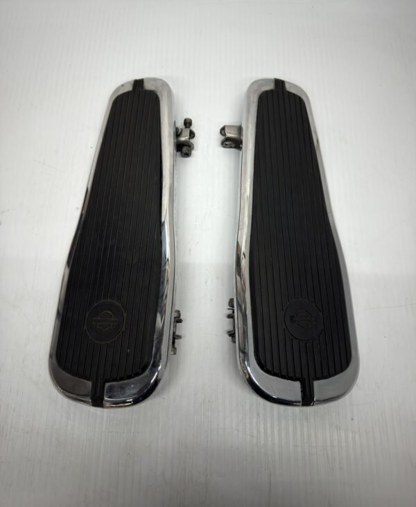 OEM  Harley Floorboard Footboard Footrests Left & Right for 2005-2017 Softail Touring