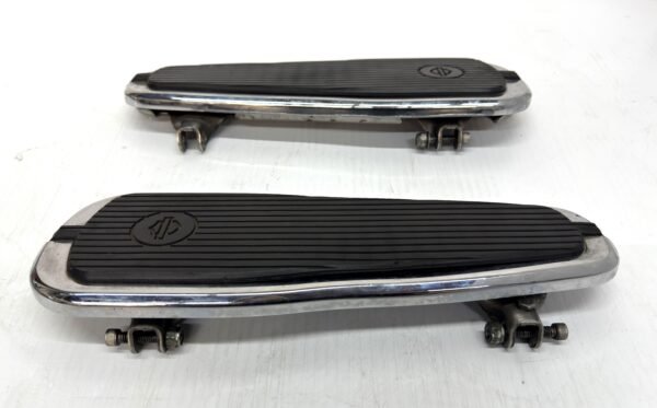 OEM  Harley Floorboard Footboard Footrests Left & Right for 2005-2017 Softail Touring