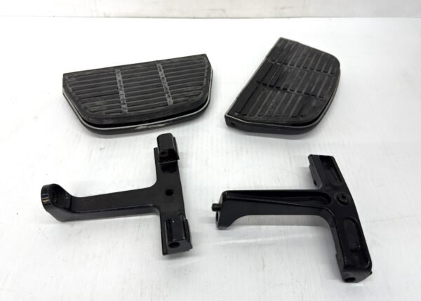 Harley Passenger Floorboards with Mount for 1993-13 Touring
