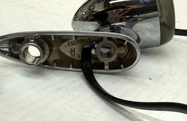 CH422 (4) OEM Harley Chrome Turn Signals Smoke Lenses with Base Mount Set 2015-later Touring Road Glide