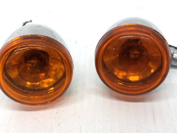 CH425 (2) OEM Harley Front Turn Signals Chrome Amber