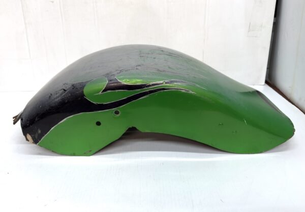 CH449 (2) Harley Custom Fender 11"