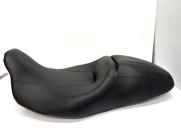 CH470 (2) OEM Harley Low Seat P52000142 for Touring