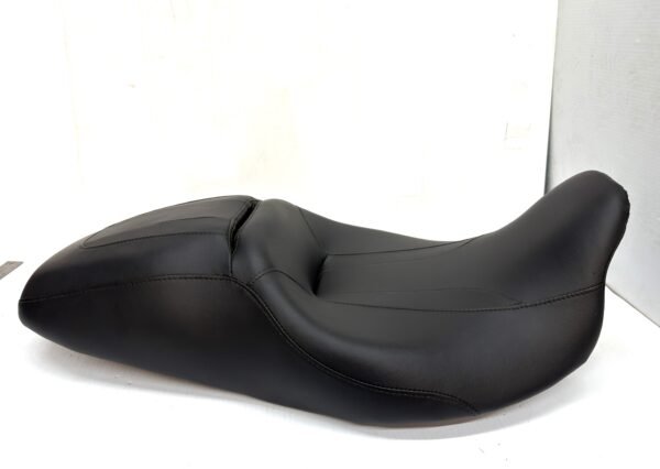 CH470 (3) OEM Harley Low Seat P52000142 for Touring