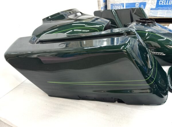 Paint Set Green for 2014-up Harley Street Glide