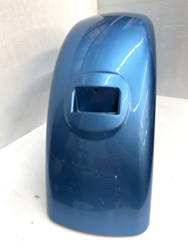 CH505 (3) OEM Harley Triglide Rear Fender 83359-11 RH
