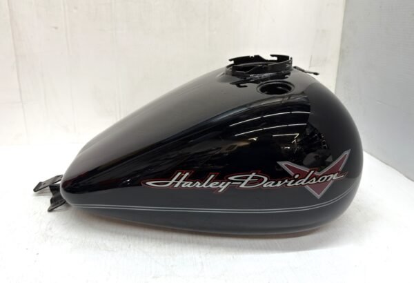 CH532 (1) OEM Harley Fuel Tank Vivid Black for Road King FLHR