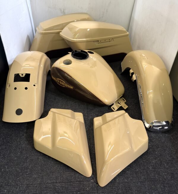 OEM Harley Paint Set Sand Pearl/Canyon Brown for 2014-up FLHR Road King
