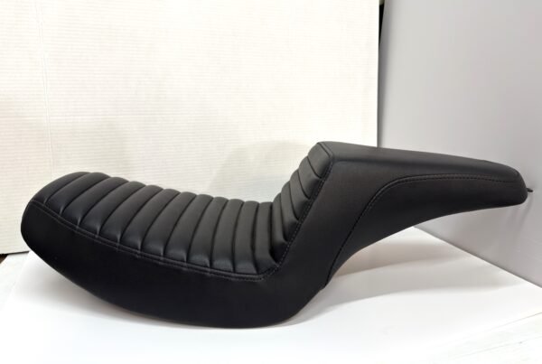 Saddlemen Seat 882-09-17 for 1982-2000 Harley FXR