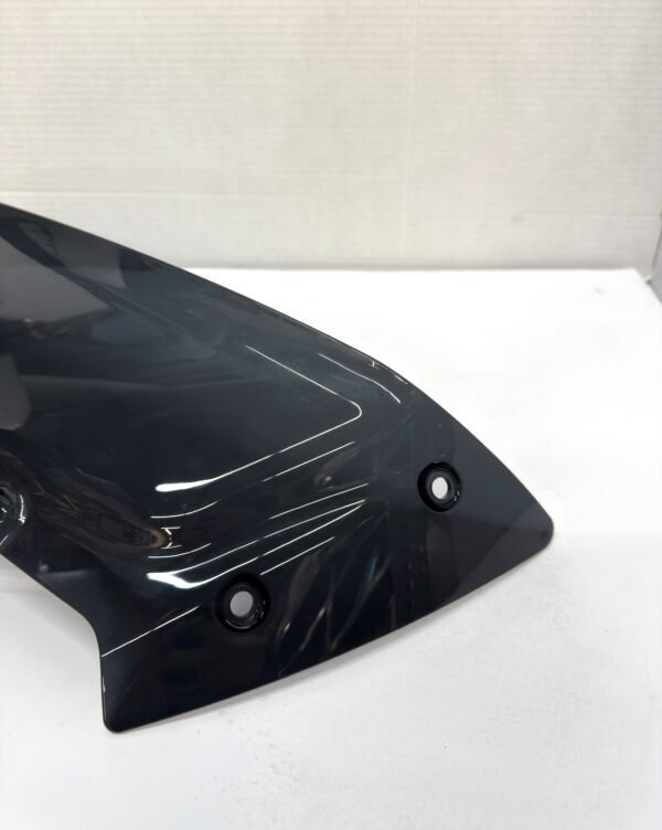 OEM Harley Windshield Windscreen Dark Smoke 6inch 57400622 for 2024-up Road Glide