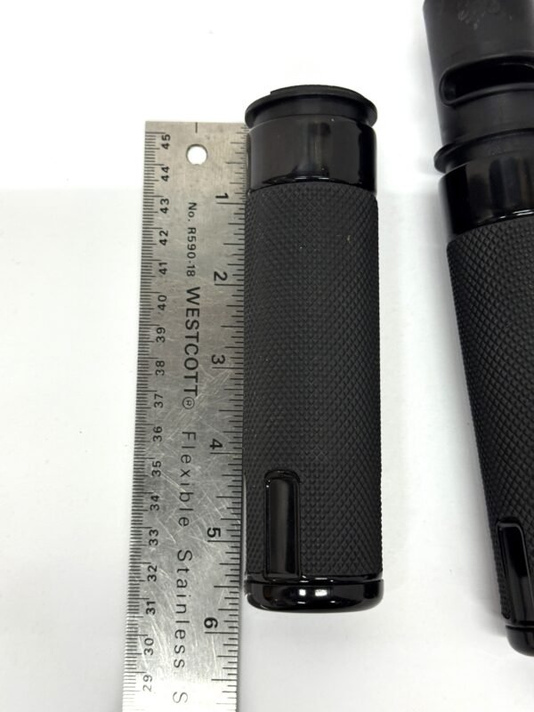 CH618 (3) OEM Harley Switchback Hand Grip Black 56100564 for 23-25 Touring