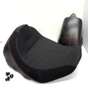 OEM Harley Solo Seat & Carbon FIiber Cowl 52000715 61301370 for 2025 Road Glide CVO ST
