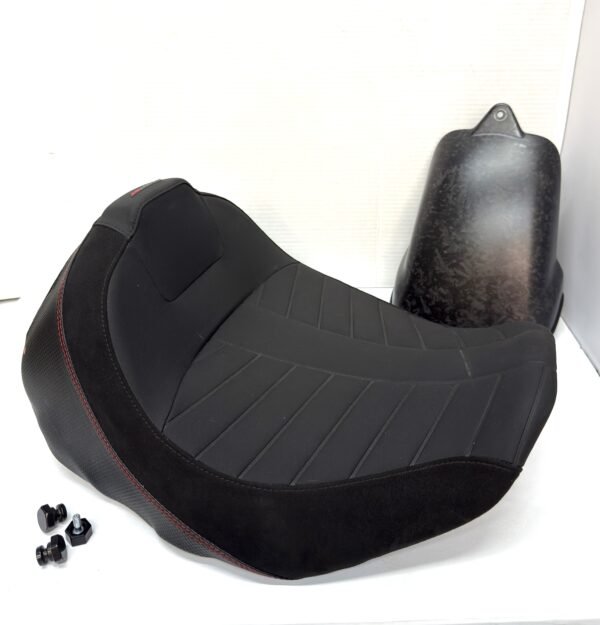 OEM Harley Solo Seat & Carbon FIiber Cowl 52000715 61301370 for 2025 Road Glide CVO ST