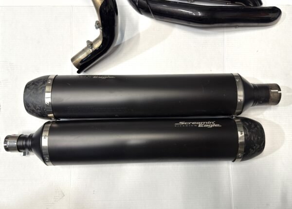 CH624 (11) Harley Screaming Eagle Titanium and Carbon Fiber Exhaust for 2025-up Touring