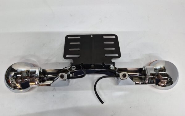 CH635 (2) Chrome Rear Lightbar With Turn Signals and License Plate Holder for 1998-2009 Touring