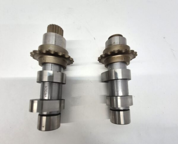 CH708 (1) OEM Harley Twin Cam Camshafts 25427-07, 25417-07