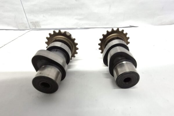 CH708 (3) OEM Harley Twin Cam Camshafts 25427-07, 25417-07