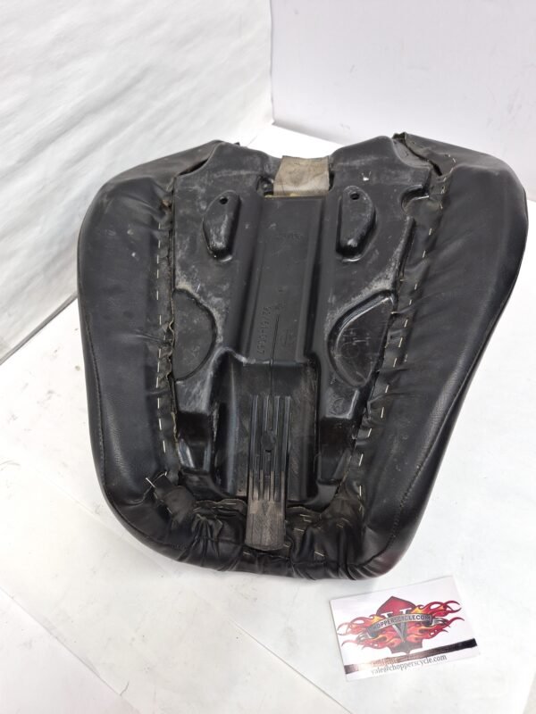 OEM Harley Solo Driver Seat and Passenger Pillion Black 2006-17 Dyna Street Bob