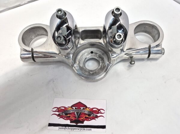 Upper Triple Tree Clamp 46857-08 for 08-17 DYNA FXDB Street Bob