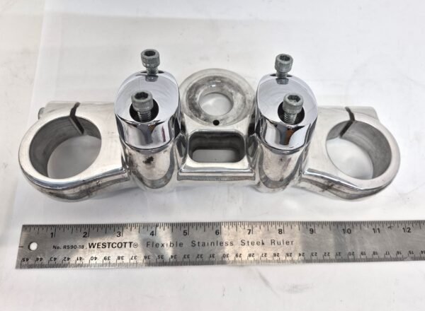 Upper Triple Tree Clamp 46857-08 for 08-17 DYNA FXDB Street Bob