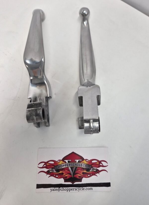 Harley Brake and Clutch Lever Set 12-21072 PAT5311792 06-up Dyna Touring