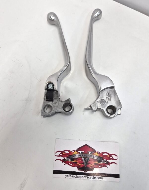 Harley Brake and Clutch Lever Set 12-21072 PAT5311792 06-up Dyna Touring