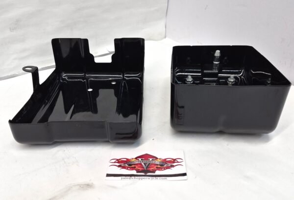 Left & Right Battery Side Covers 66361-04 04-11 Harley Dyna