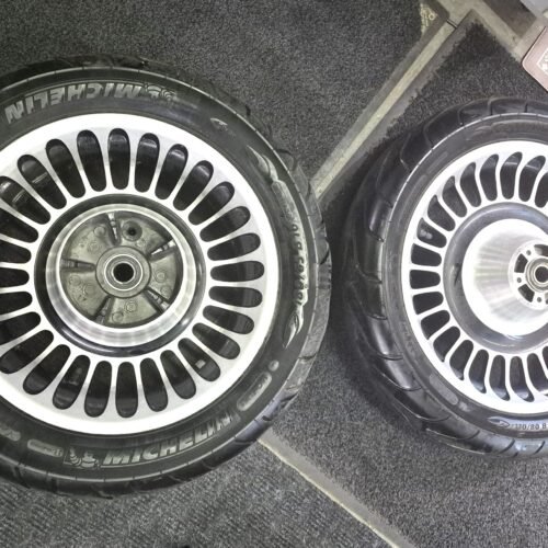 Wheel Rim with Tires MIchelin Commander2 130/80 B17 180/65 B16 for Touring