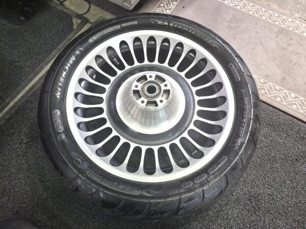 CH781 (8) Wheel Rim with Tires MIchelin Commander2 130/80 B17 180/65 B16 for Touring