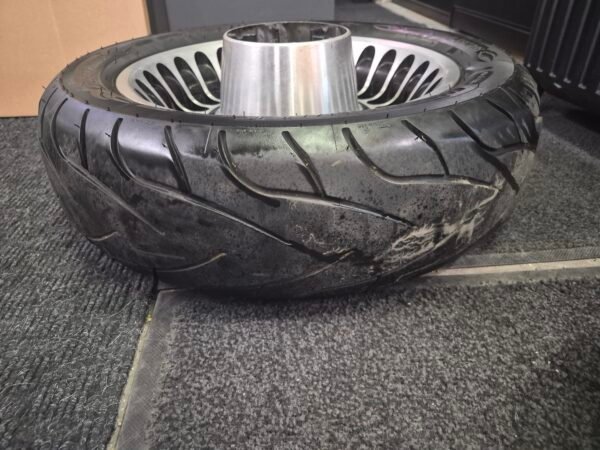 CH781 (9) Wheel Rim with Tires MIchelin Commander2 130/80 B17 180/65 B16 for Touring