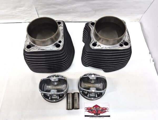 Harley Front, Rear Cylinder 4" with Pistons 114inch M8