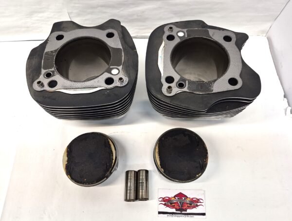 Harley Front, Rear Cylinder 4" with Pistons 114inch M8