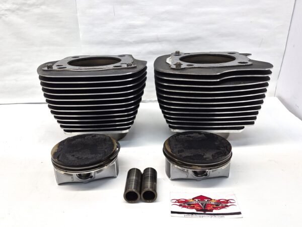 Harley Front, Rear Cylinder 4" with Pistons 114inch M8
