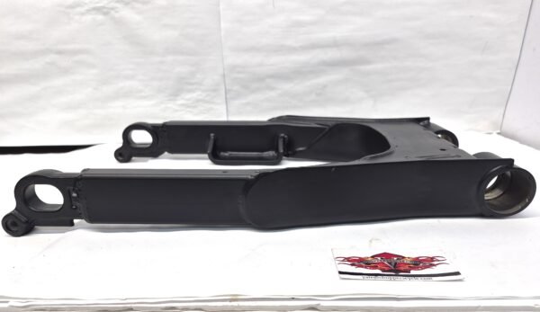 OEM Harley Swingarm Black 45470-02 for 2002-08 Touring
