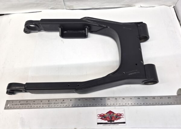 OEM Harley Swingarm Black 45470-02 for 2002-08 Touring