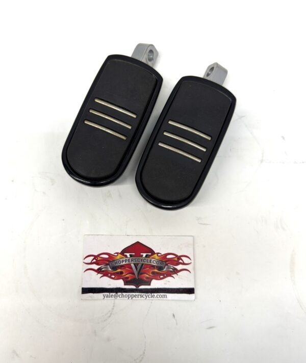 OEM Harley Streamliner Footpegs Foot Pegs Black 50501800